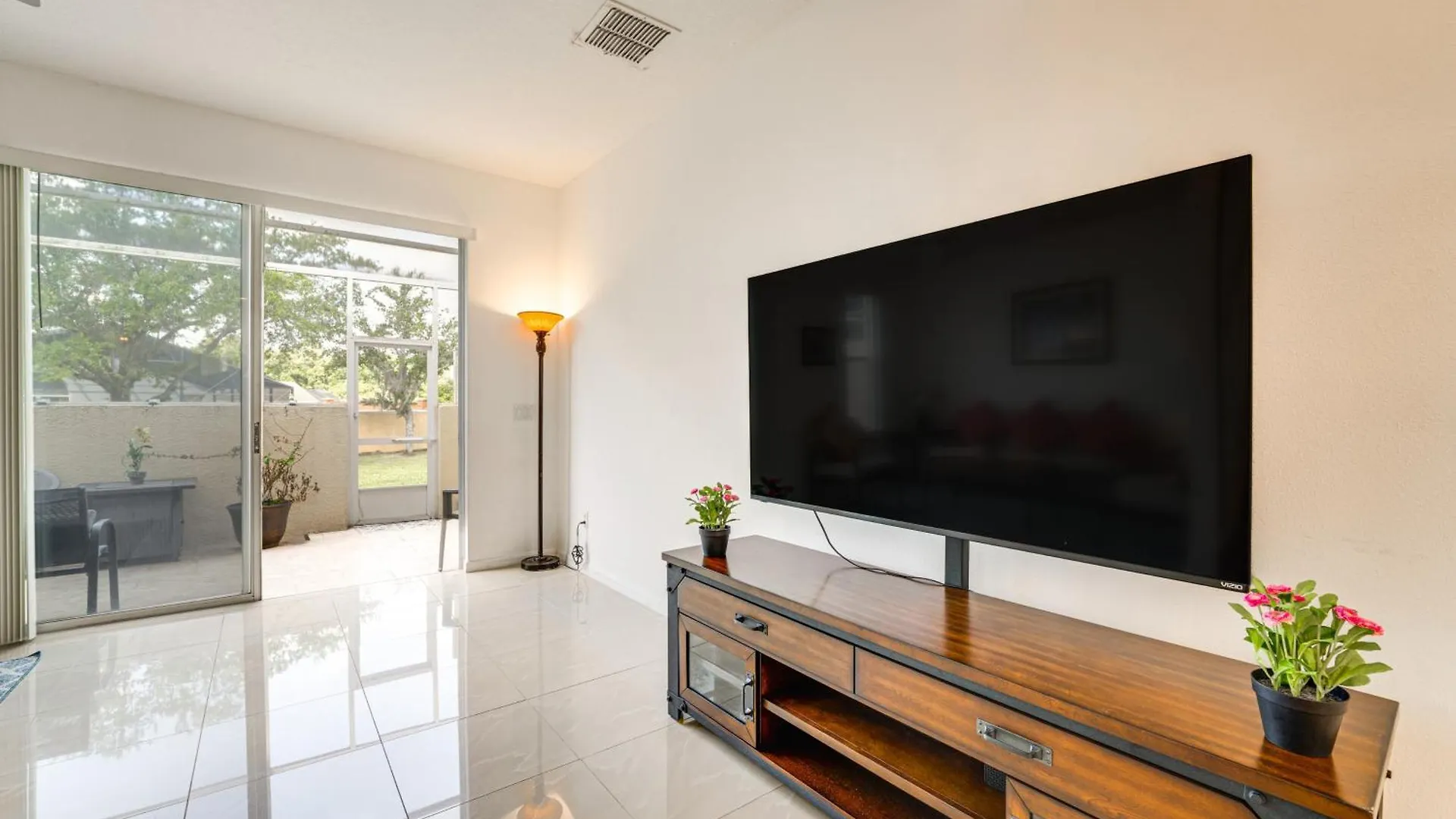 Townhome With Lanai And Pool Access About 10 Mi To Disney! 基西米