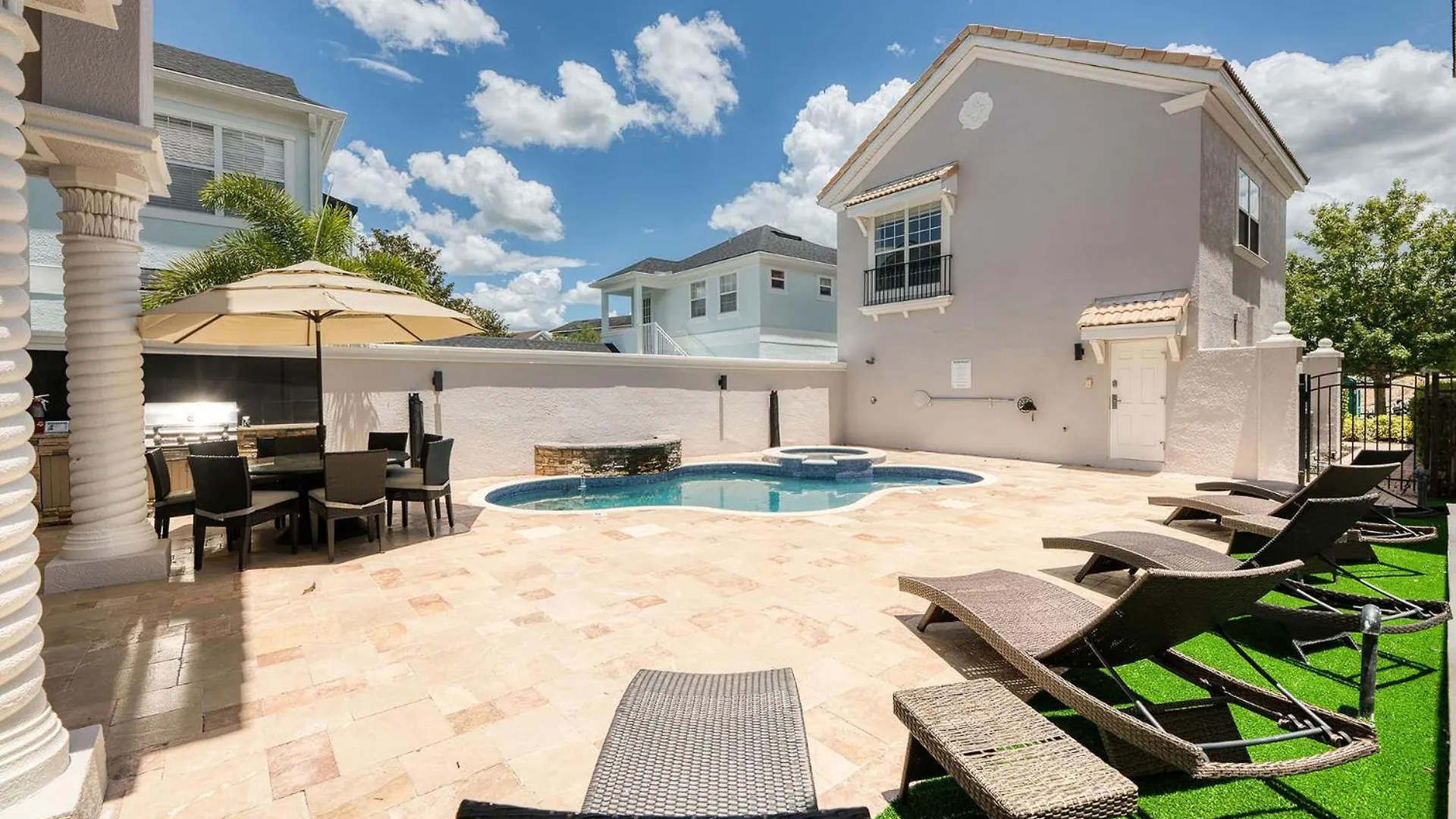 Luxurious 5 Bedroom In Orlando6603 Villa