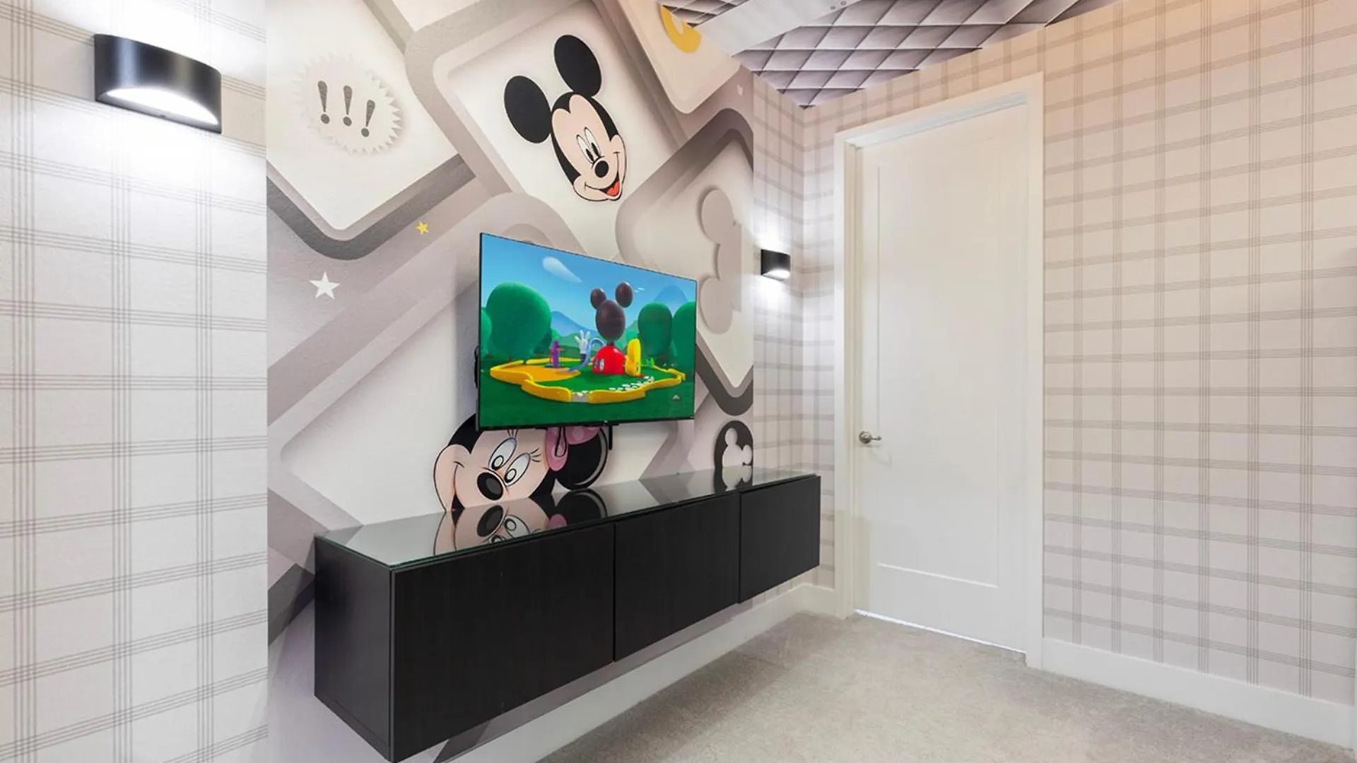 Вилла Beautiful With First Class Amenities On Bears Den Orlando 6285