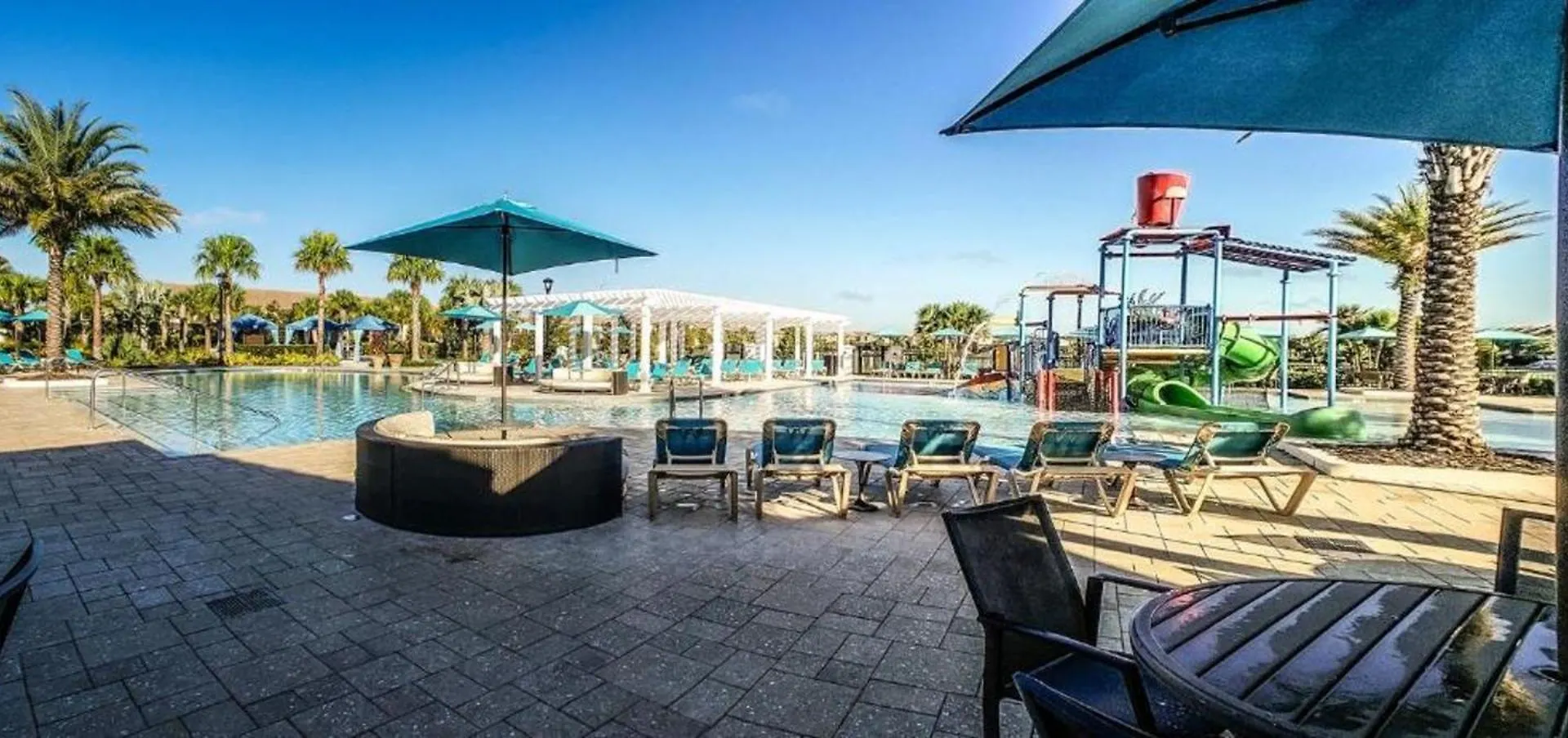 Holiday home Price Ever At Windsor At Westside Ww2116