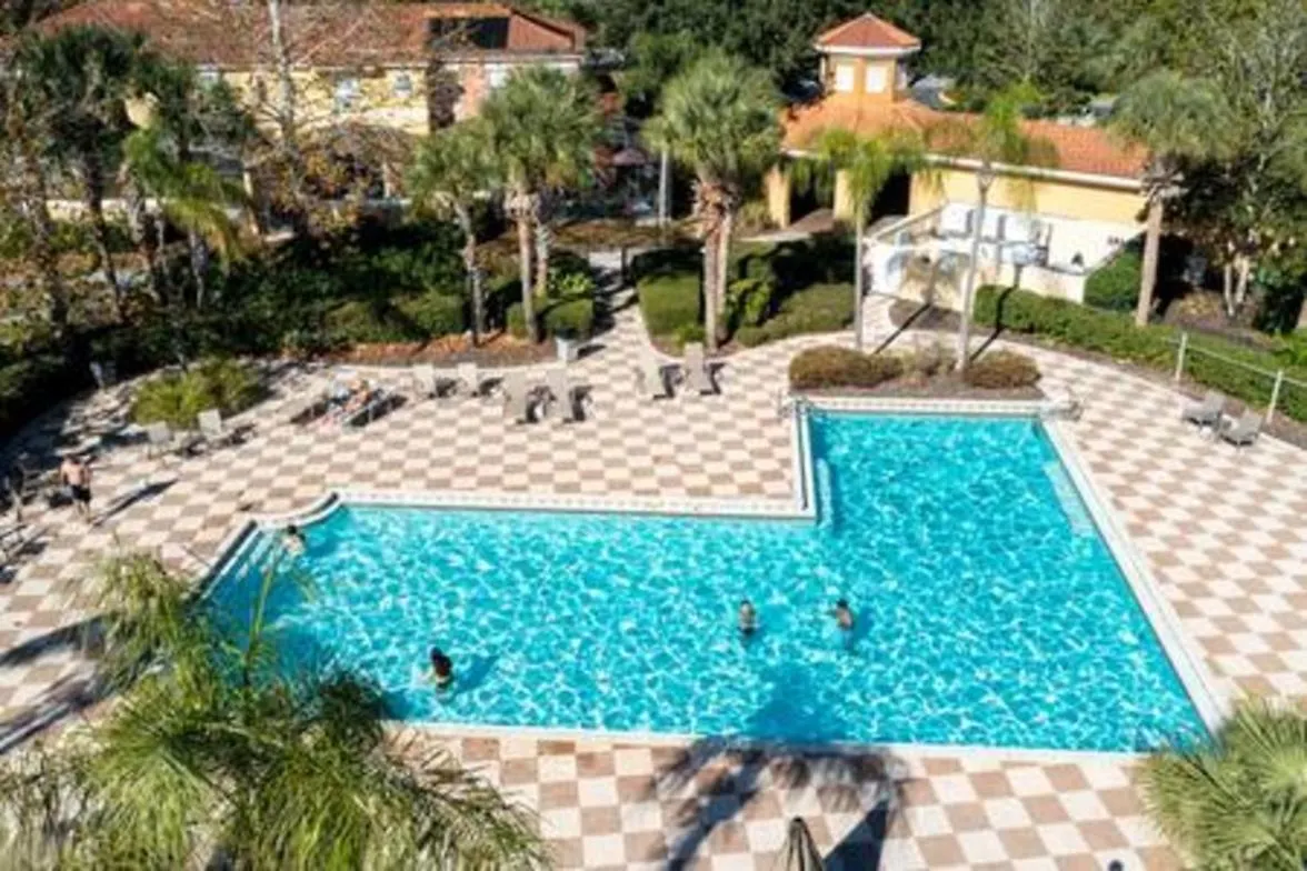 Cozy 3 Bedroom Wprivate Pool 度假居