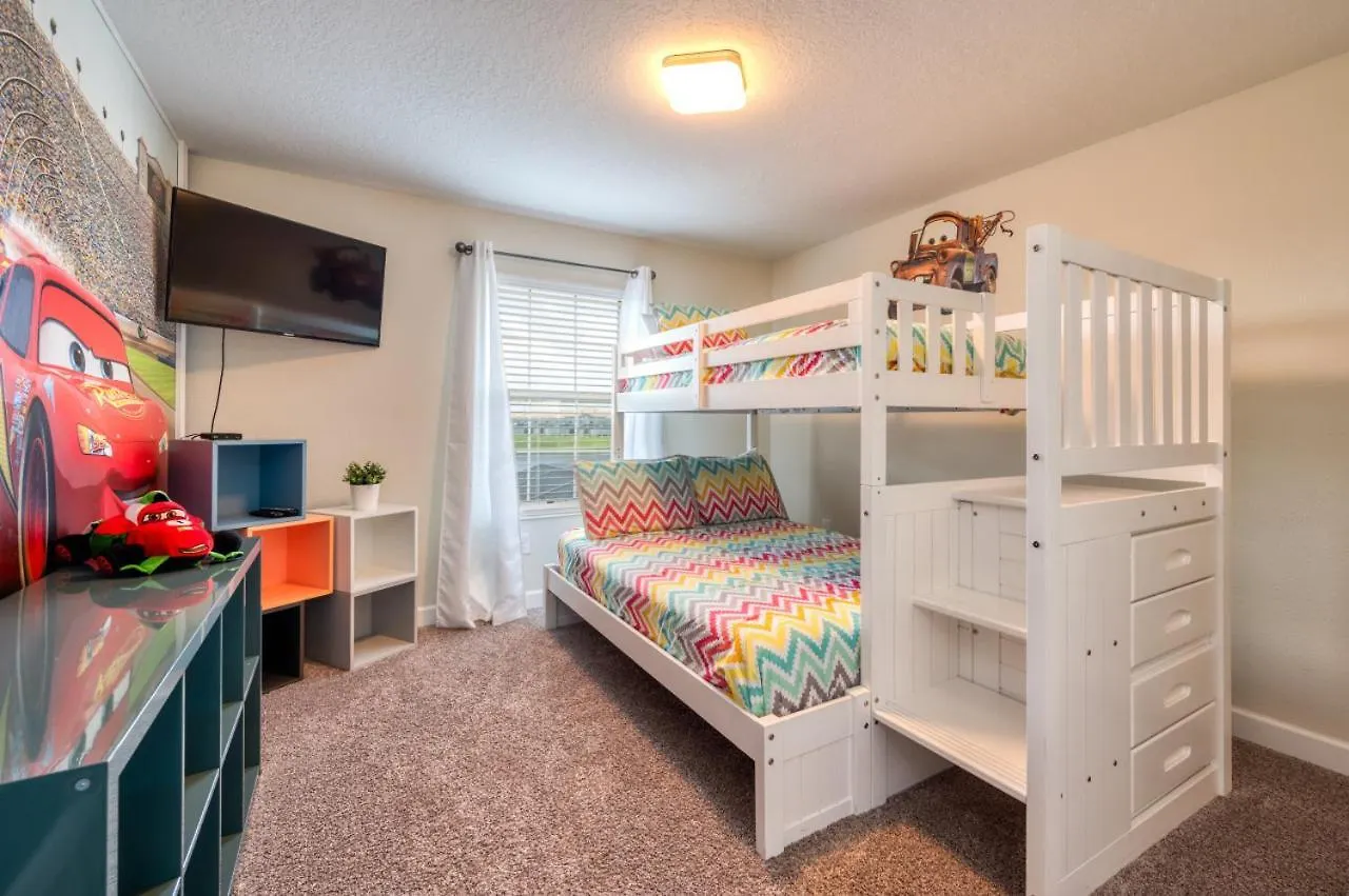 Townhome Private Pool Near *
