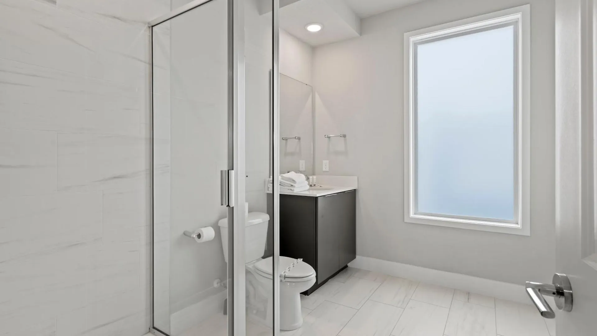 아파트 5 Bd 4.5 B Luxury 36-206