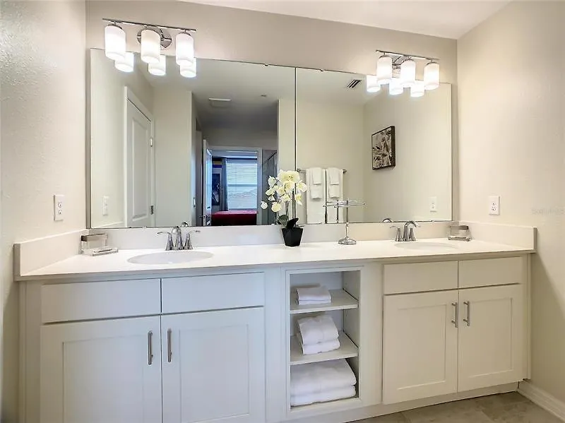 Beautiful 3bed 2bath Close To Parks 344 Nyaraló