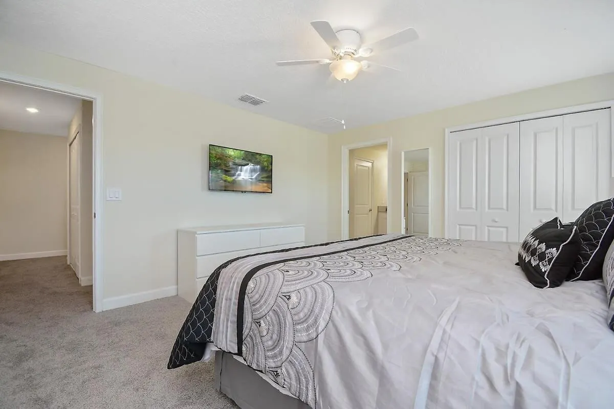 Family Friendly Four Bedrooms W/ Pool 4896 Holiday home