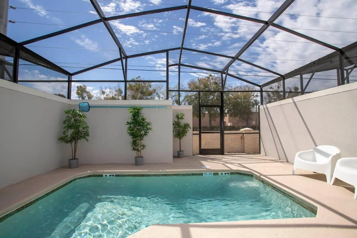 Gorgeous Four Bd W/ Pool Close To 5035 別荘