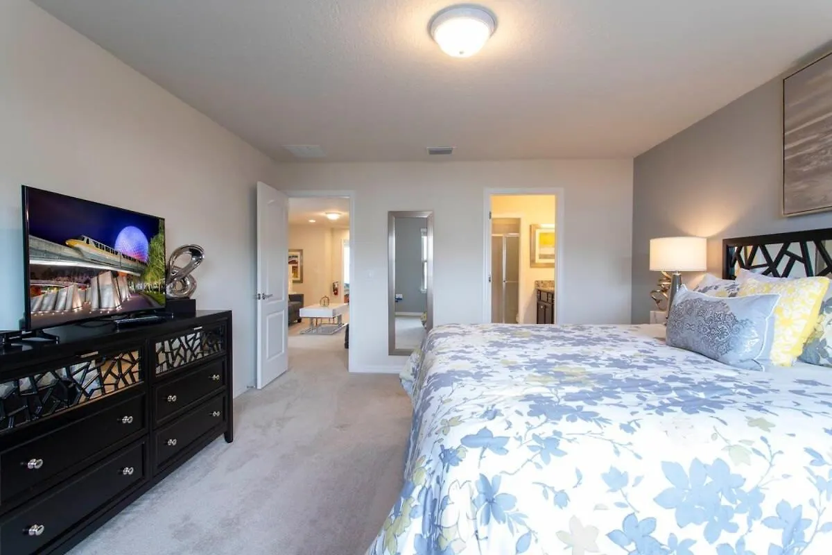 Splendid 5 Bd W/ Pool @ Windsor Westside 8921 別荘 *