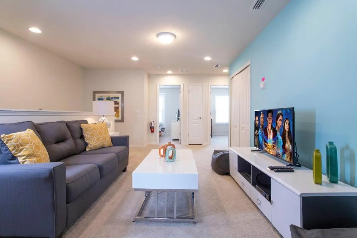Splendid 5 Bd W/ Pool @ Windsor Westside 8921 * キシミー