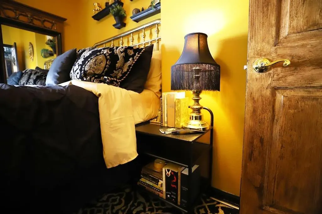 Magical 5-bedroom Near Universal's Wizarding World *