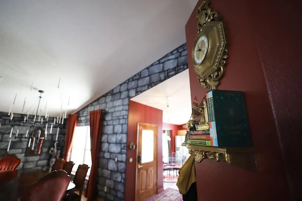 Magical 5-bedroom Near Universal's Wizarding World
