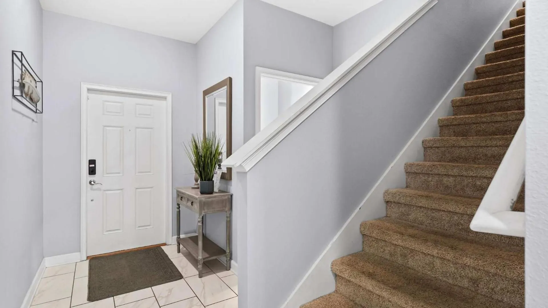 Spacious 4br Townhome With Pool At Storey Сasa de vacaciones *