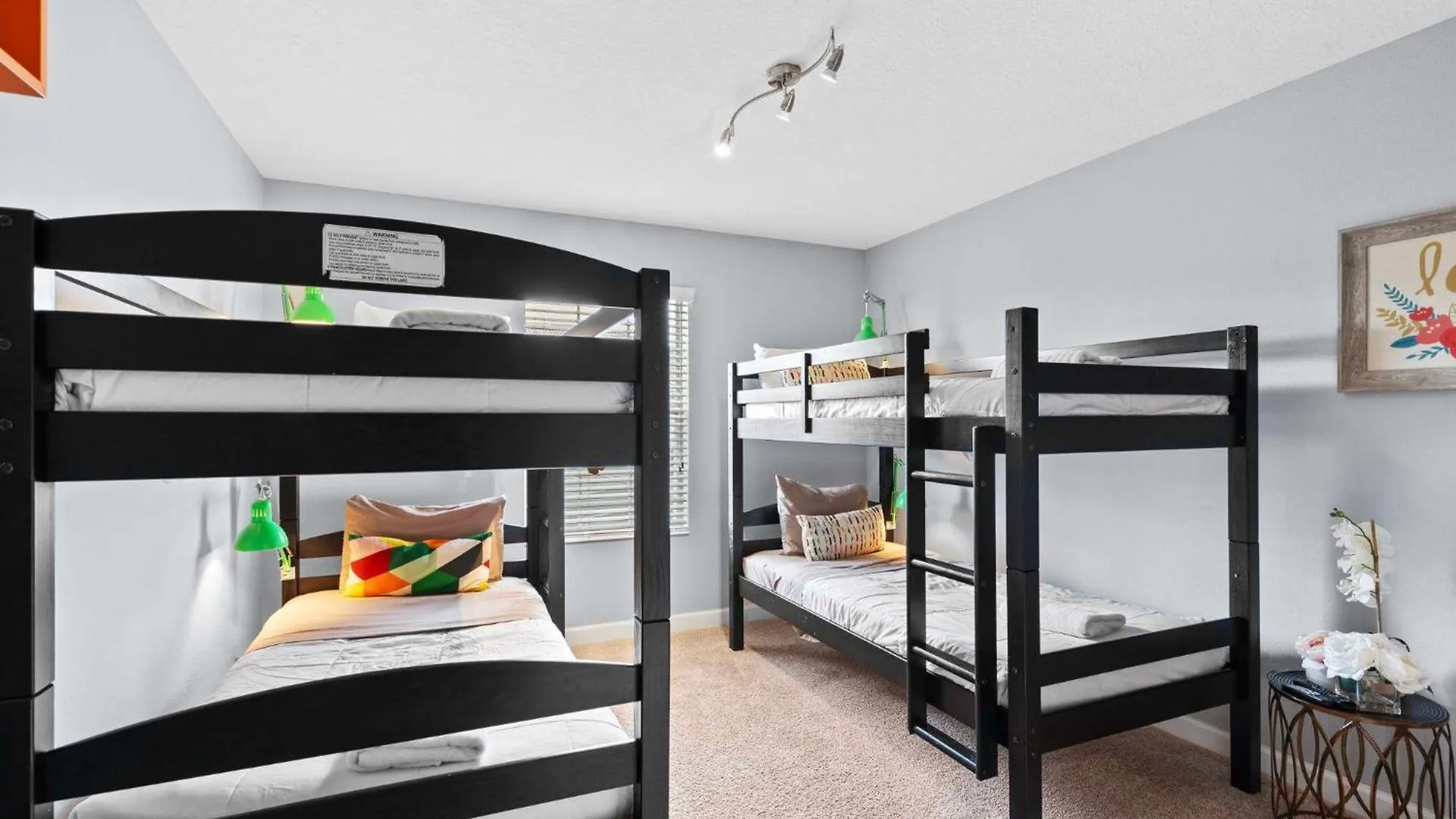 Spacious 4br Townhome With Pool At Storey *
