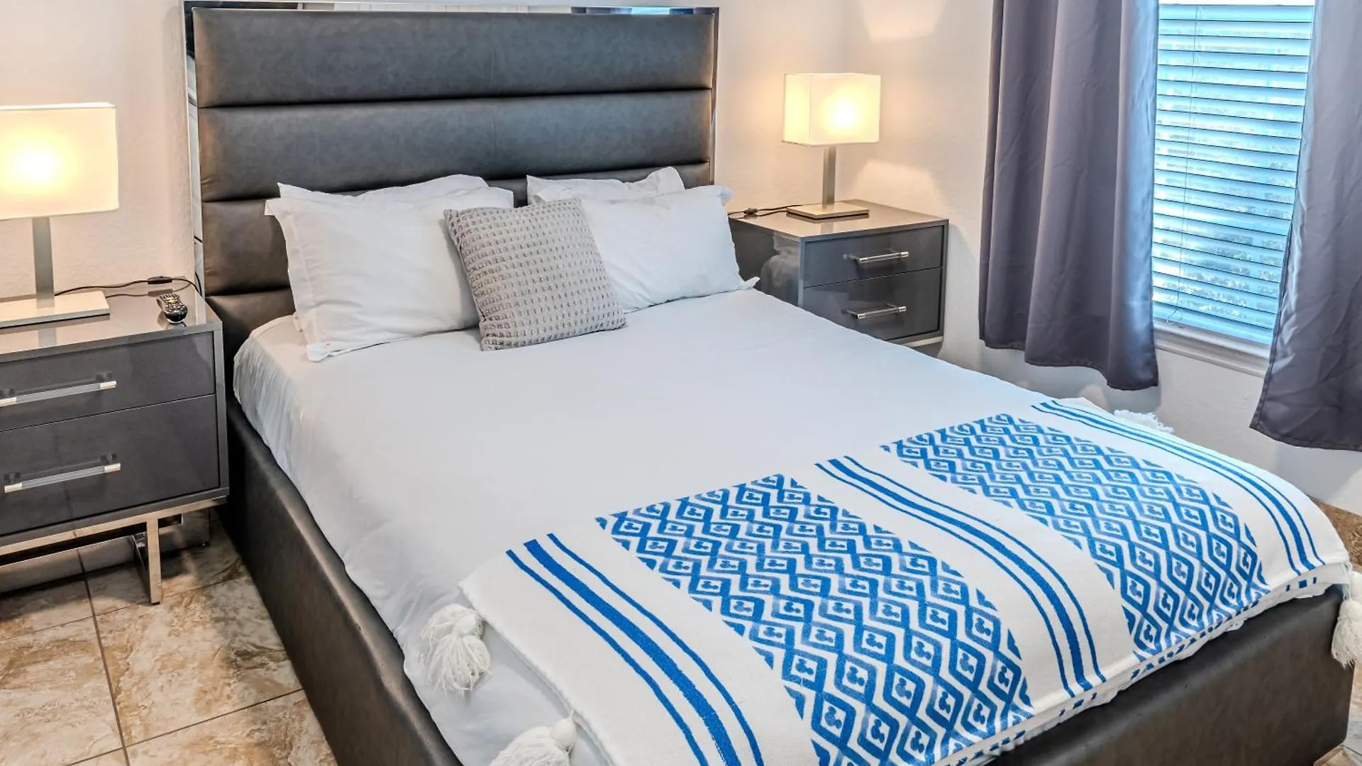 3 Bedroom In Tuscana , 15