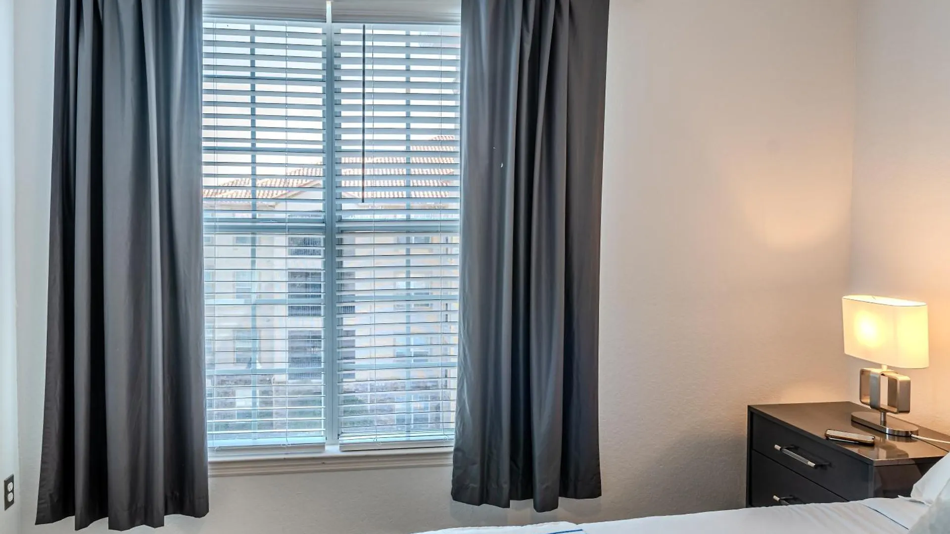 3 Bedroom In Tuscana , 15