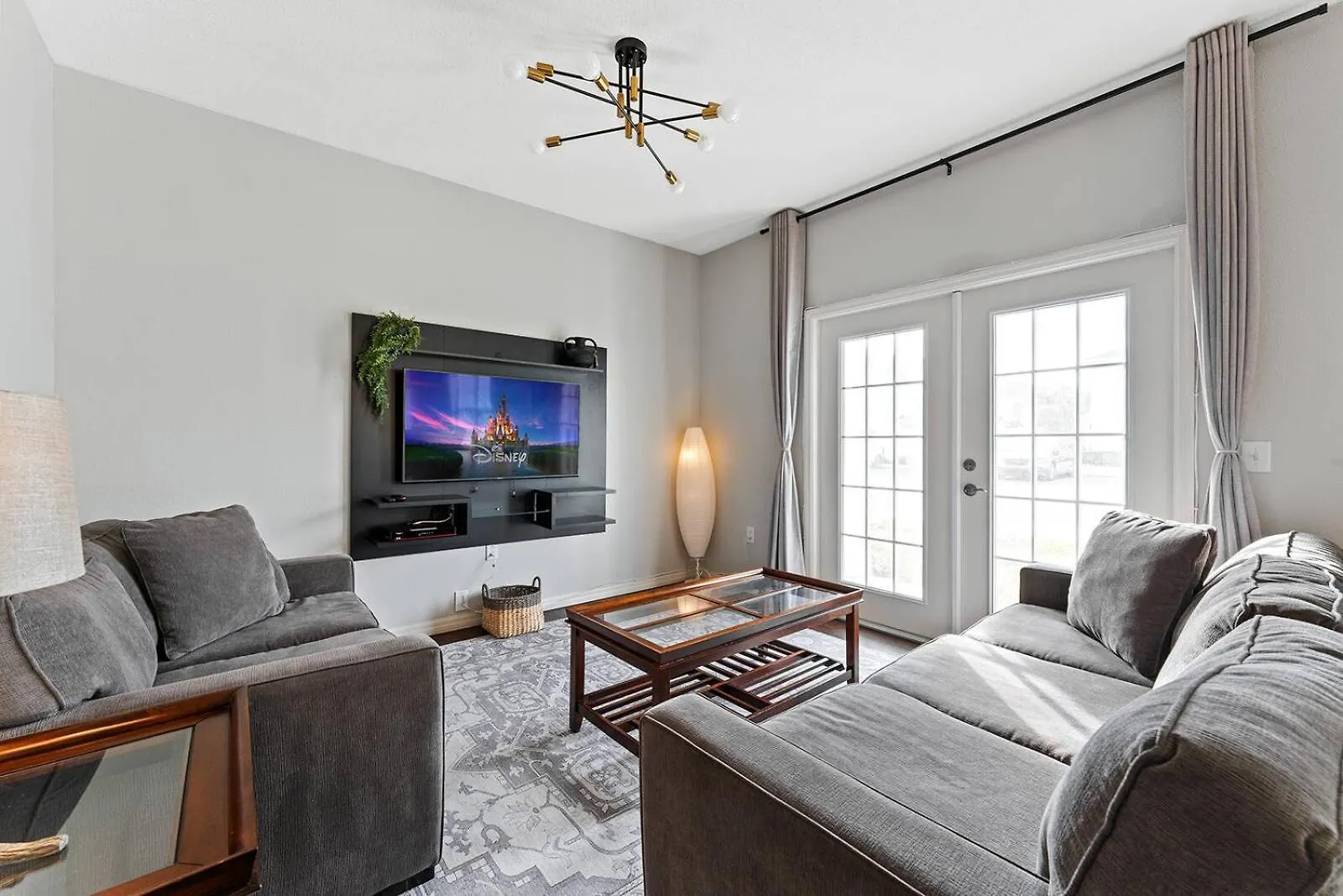 Freshly Redesigned 4br At West Lucaya Wl3211 Dom wakacyjny