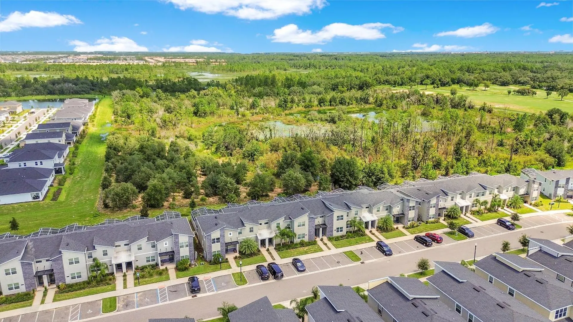 Luxury 18 Minutes Away From Disney! Ferienhaus
