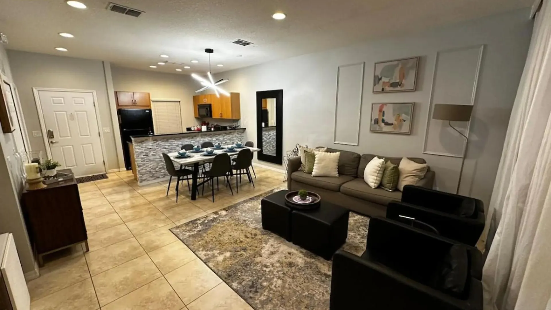Apartment 2br Townhouse Near *