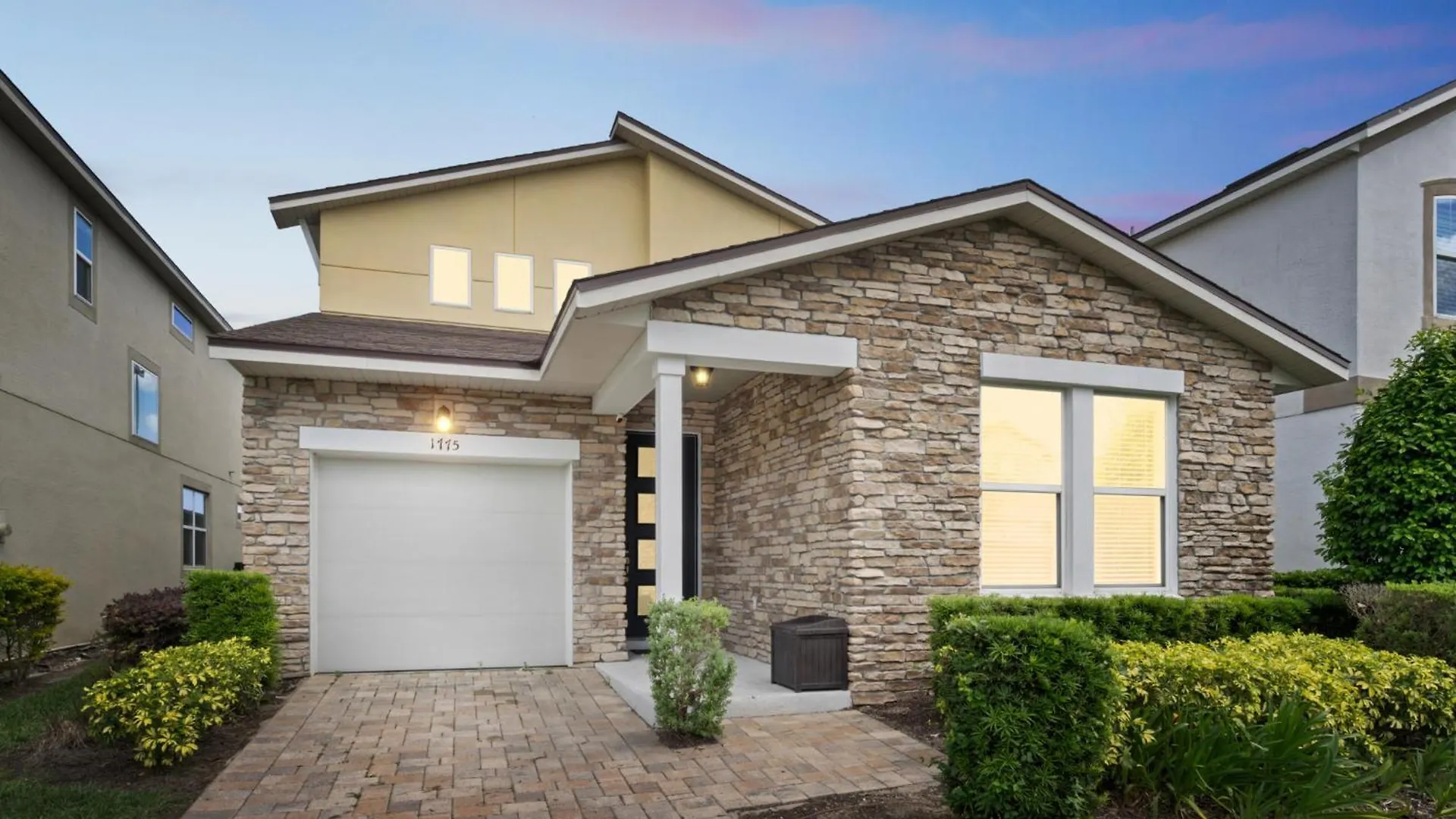 Harry Potter - 4bd Sleep 10 Pool, And E-bbq! Solara