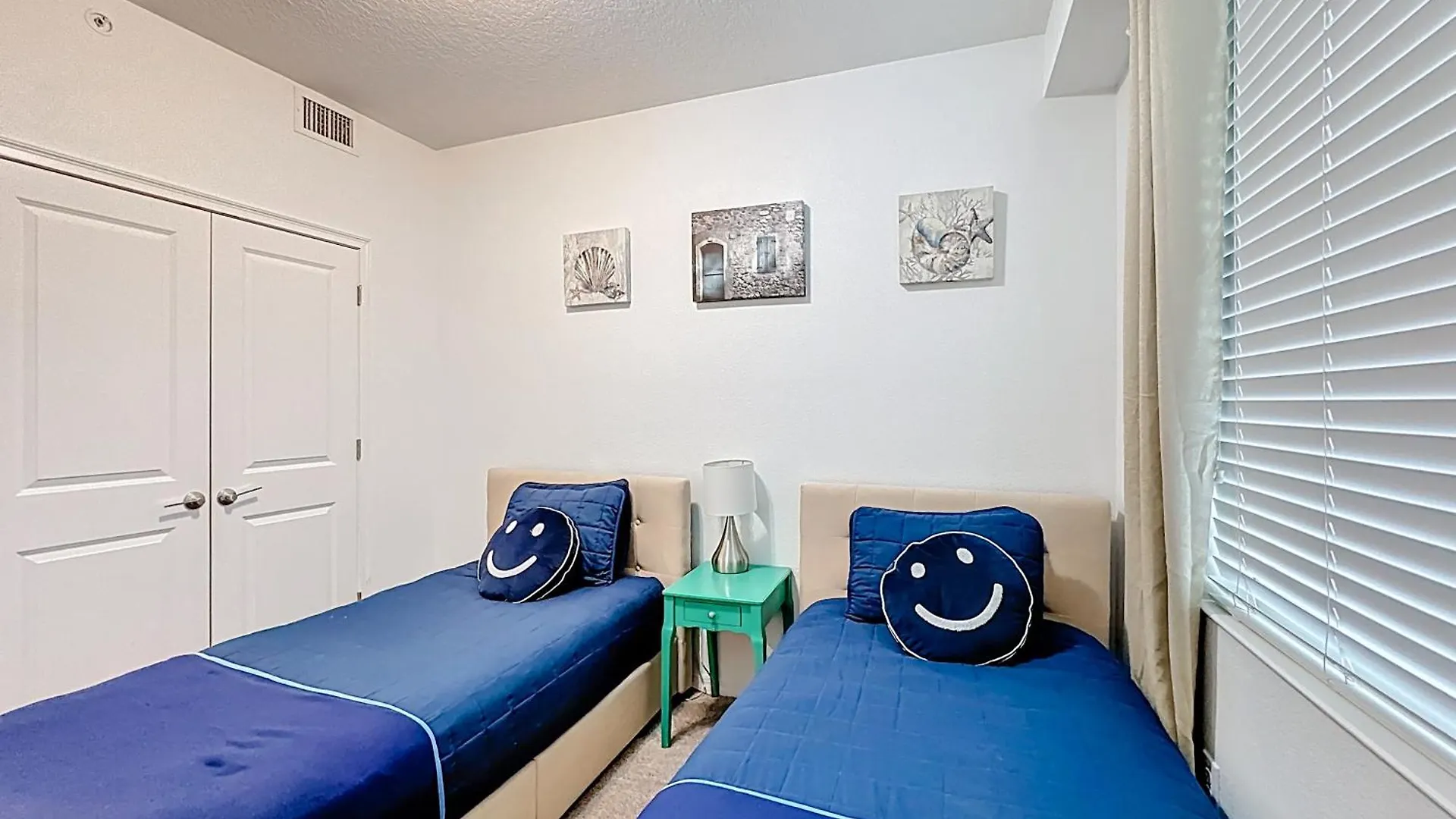 2 Bedroom Near *