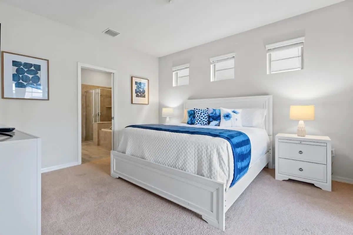 Holiday home Price Ever At Windsor At Westside Ww2116