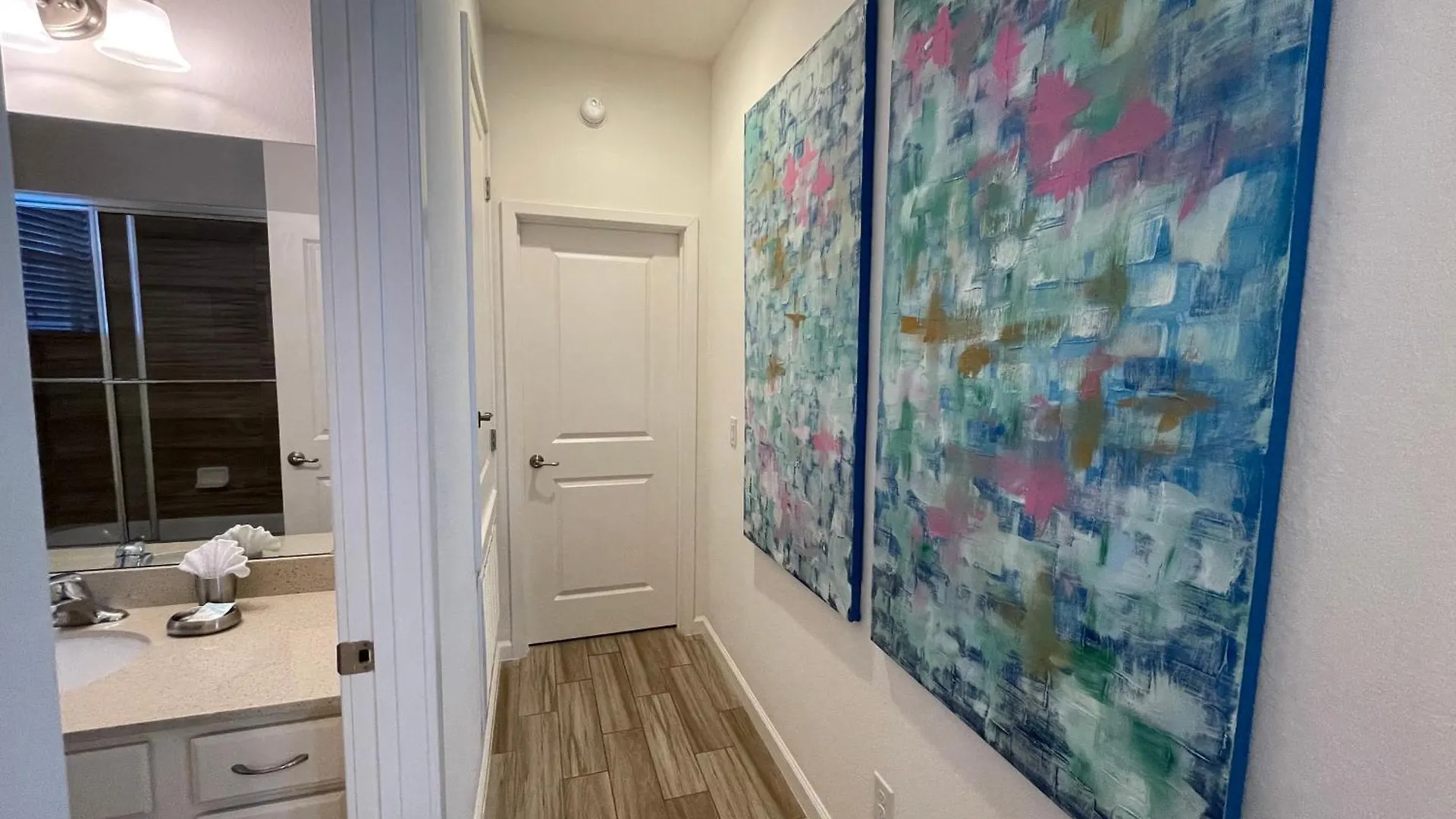 #372-welcome To Lightwater Villa, Your Modern Vacation Home! South-facing Pool & Overlooking *