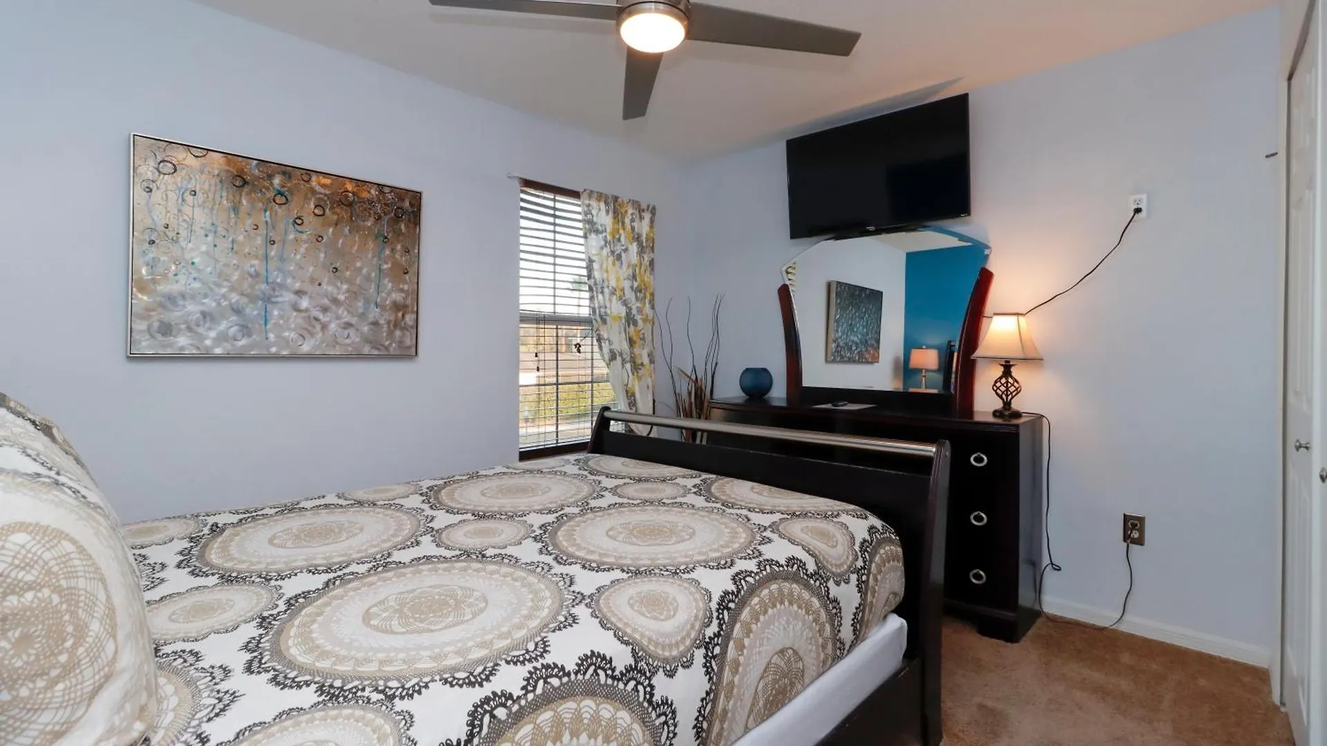 South Facing Pool With View - Hot Tub - Berkley Gated - Nr Villa *