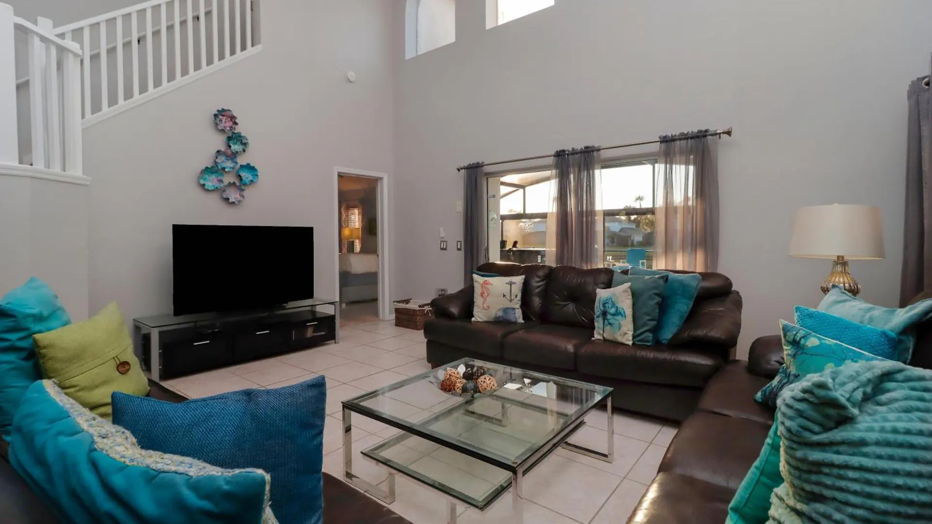 South Facing Pool With View - Hot Tub - Berkley Gated - Nr Kissimmee