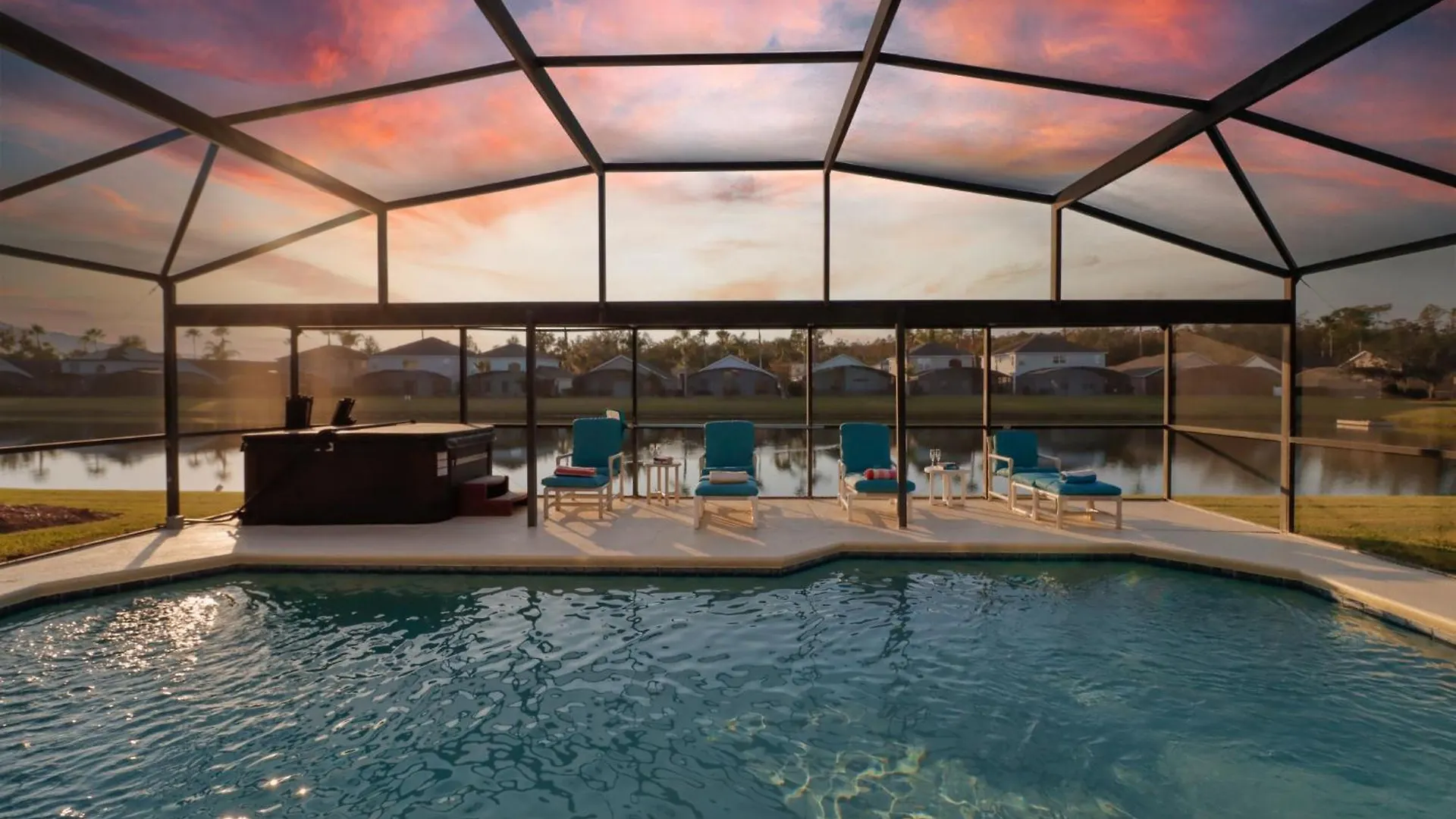 South Facing Pool With View - Hot Tub - Berkley Gated - Nr Villa