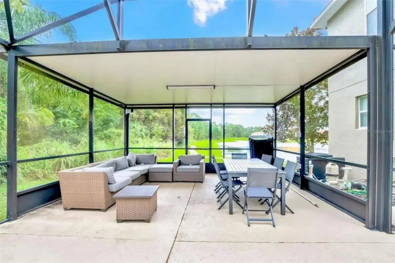 Lakefront 5br Family Pool Near