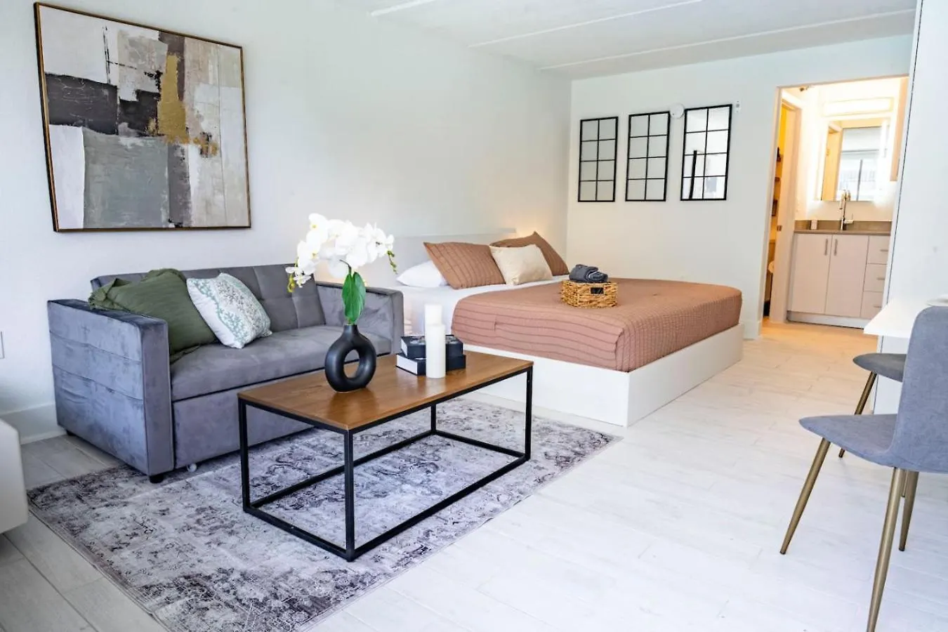 Sleek And Luxury Near Parks With Free Parking Апартаменты Киссимми