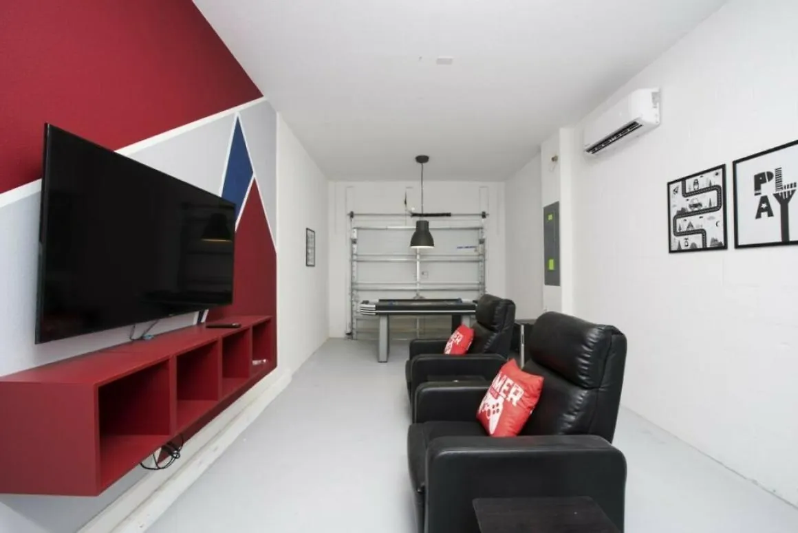 Modern With Private Pool And Game At Storey Sl2742 *