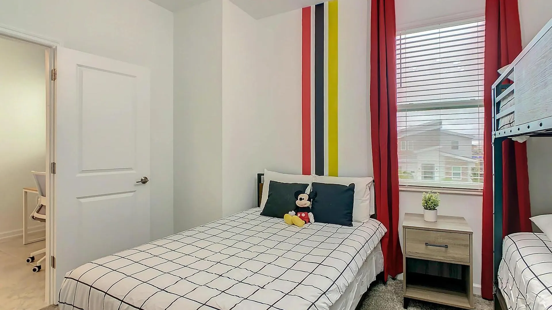 Splendid Thematic 3br With Garage & Waterpark *