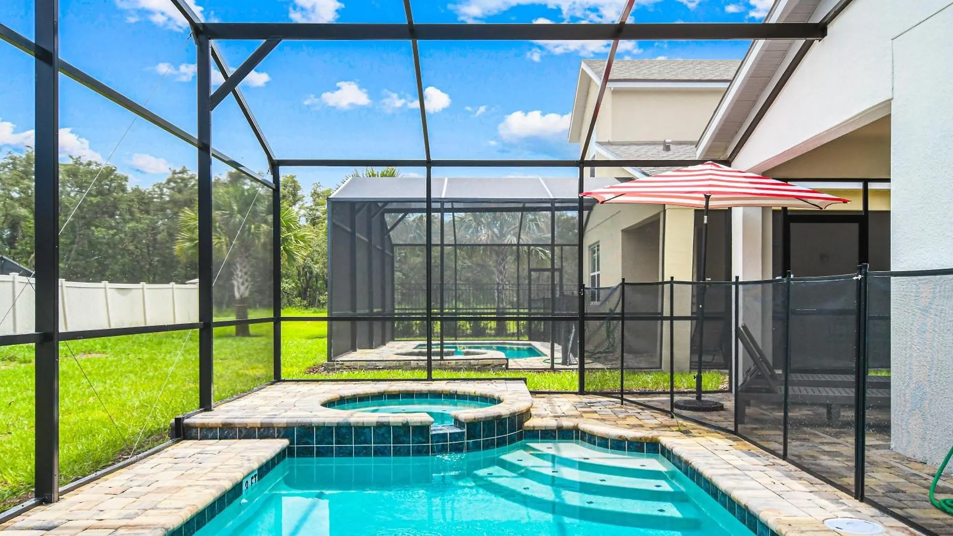 Feriehus Luxury Retreat: Pool, Water Park, Near