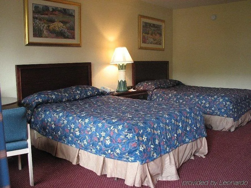 Greenpoint Hotel 3*