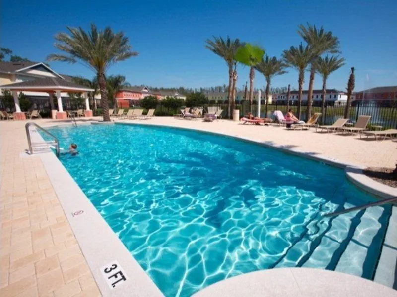 Resort Coral Cay A Sky 3*
