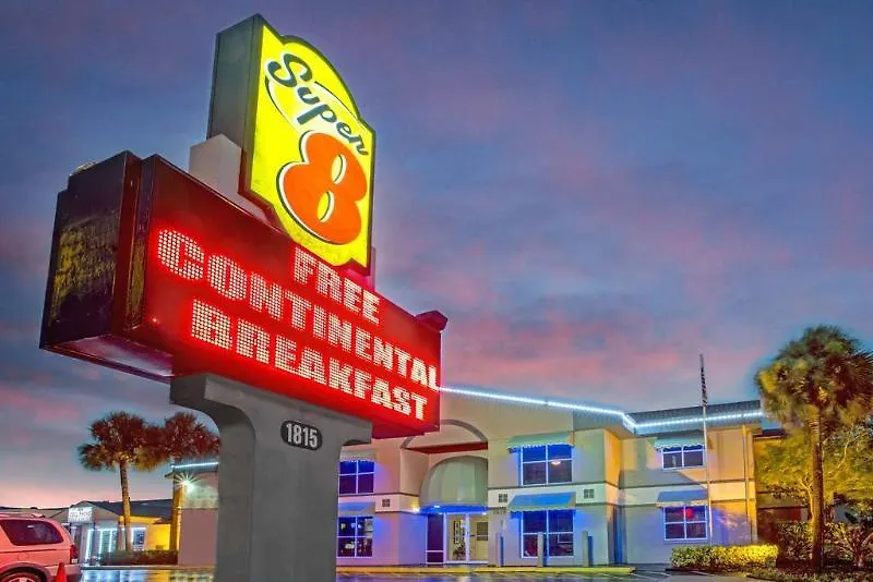 Super 8 By Wyndham Kissimmee/maingate/orlando Area Hotel