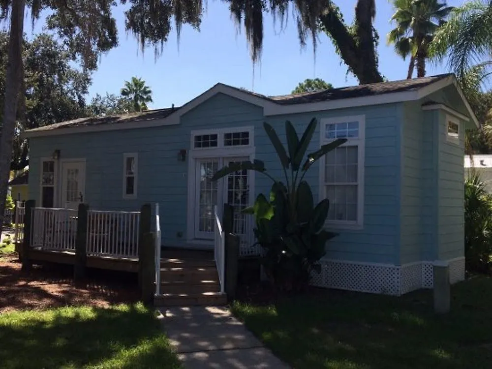 Tropical Palms & Campground Jaktstuga Kissimmee