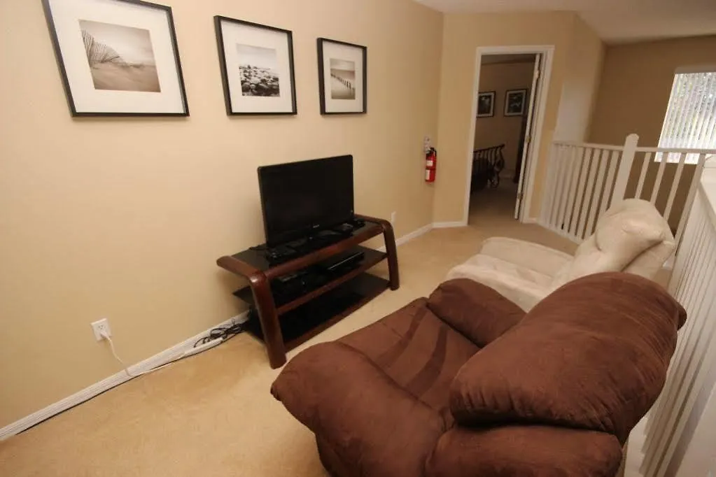 מלון Seasons - 6 Bedroom Private Pool Home, West Facing, Game 3*
