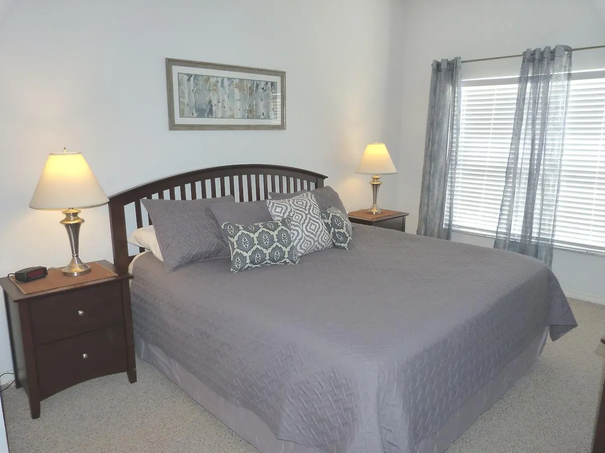 Spectacular And Resort! Near Dis, Splash Park, With Boats, Pool, And Has It All! Rates Too!