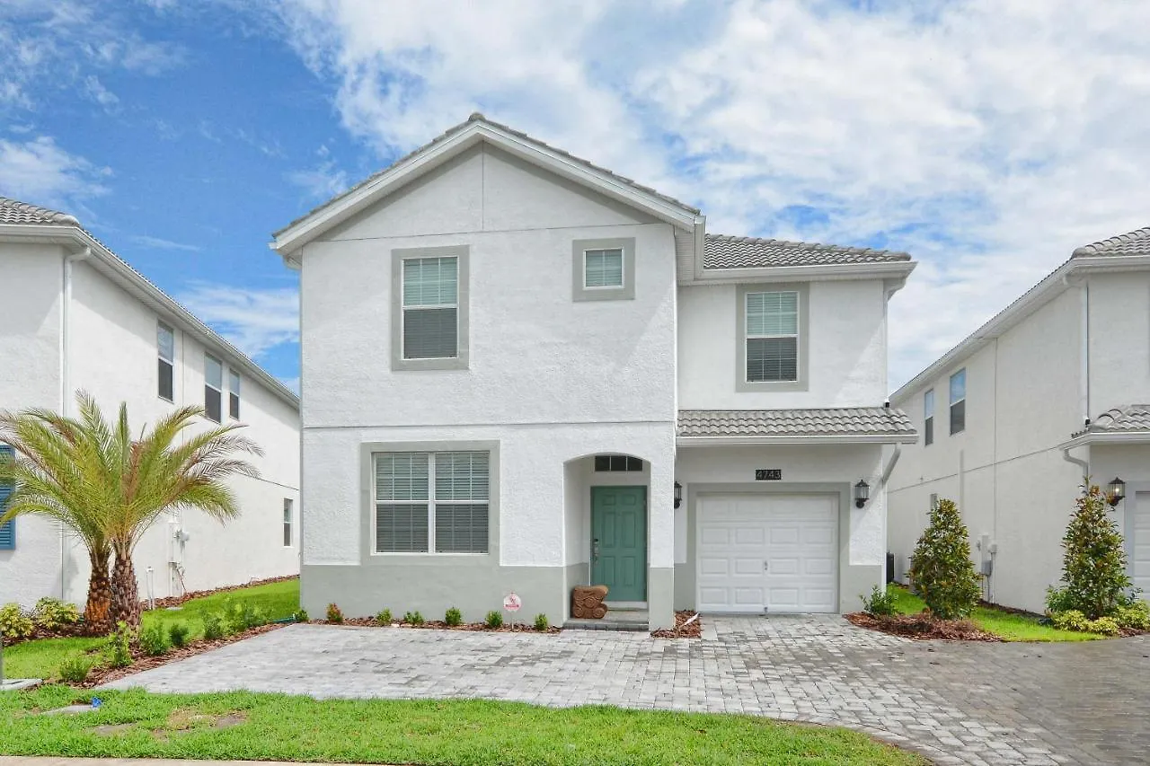 Storey Lake-6 Bedroom Pool Home- 1652st Orlando