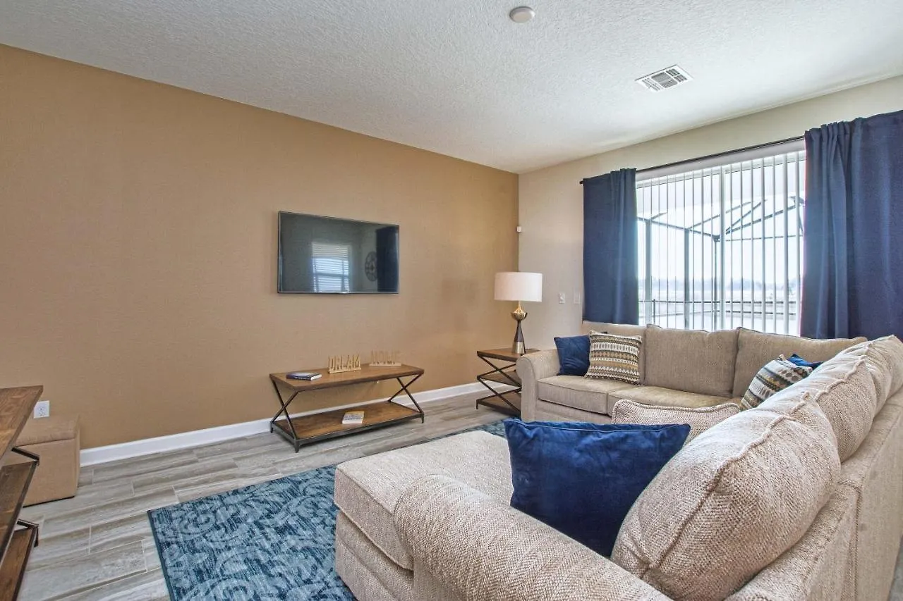 Storey Lake- 6 Bedroom Pool Home-1662st Semesterbostad