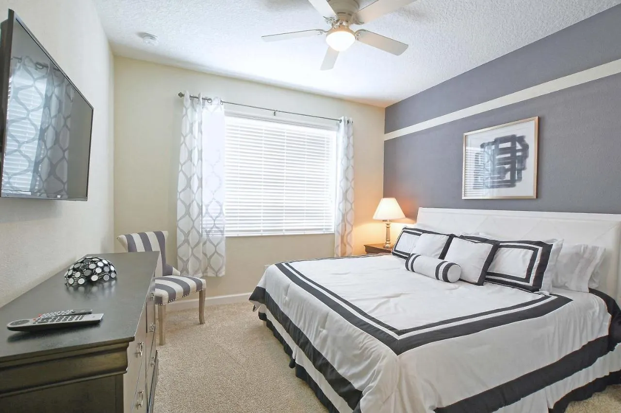 Storey Lake-6 Bedroom Pool Home- 1652st Villa Orlando