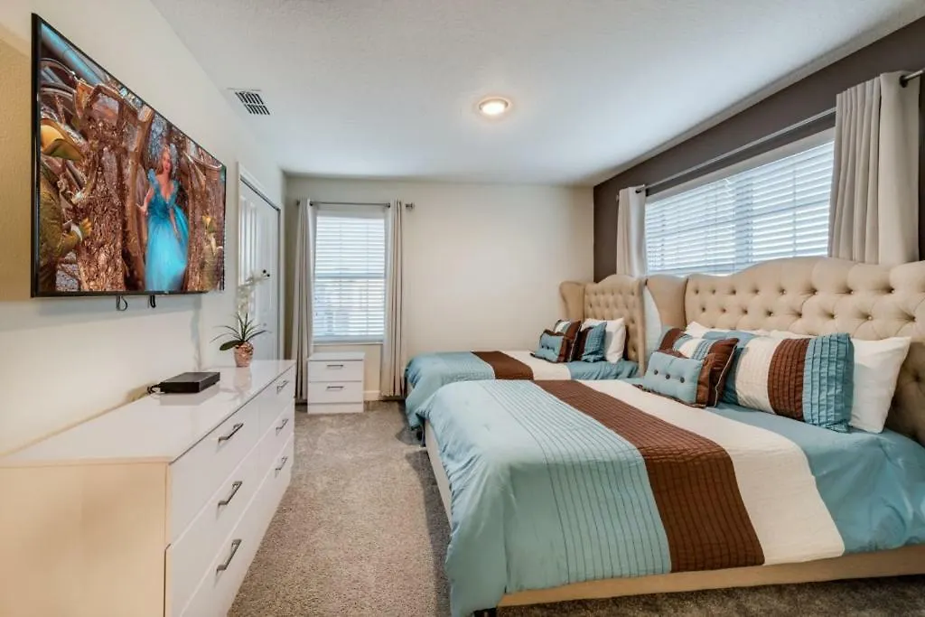 Villa Elegant With Themed Bedrooms Near *