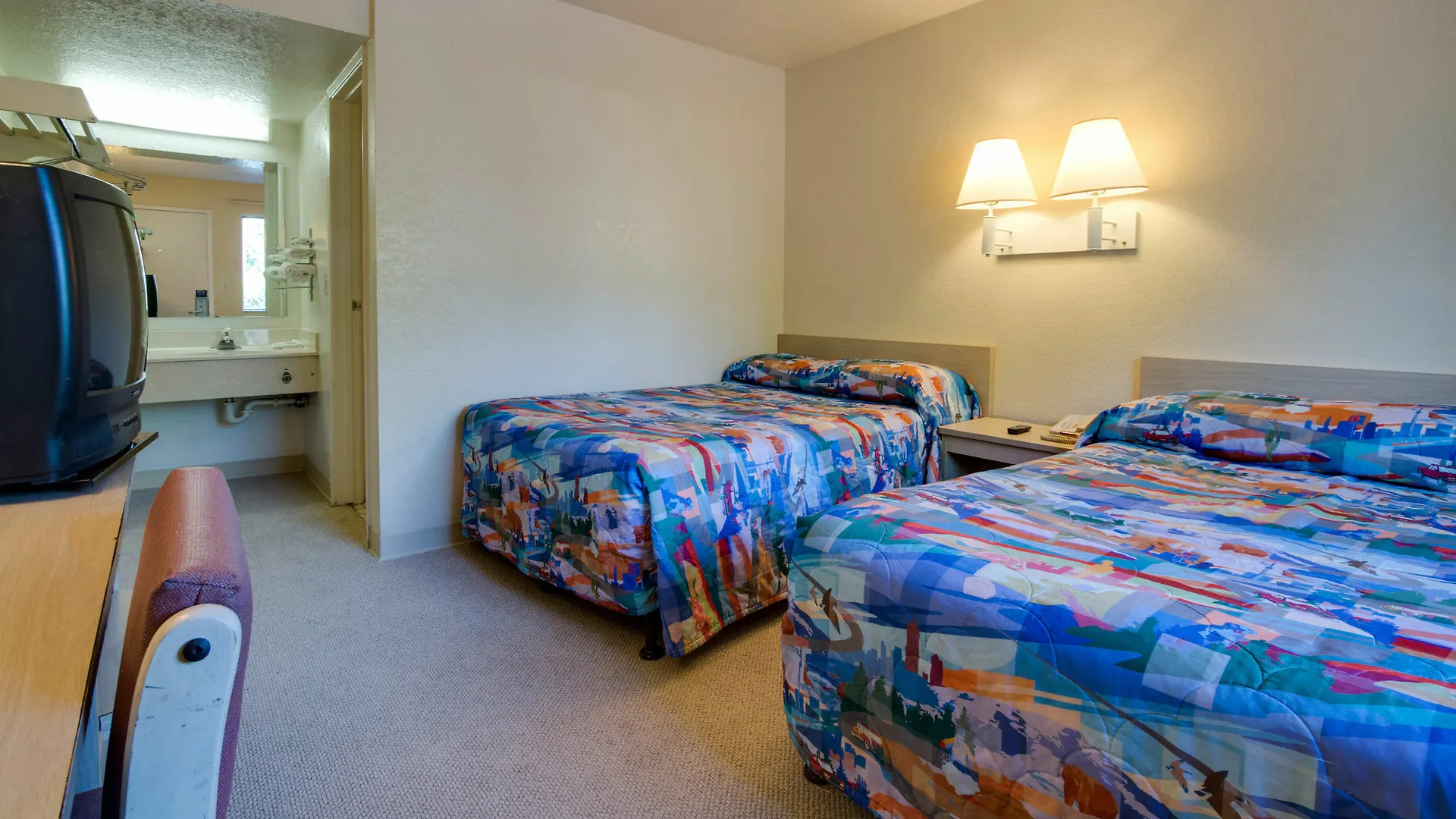 Rodeway Kissimmee Maingate West - Free Theme Park Shuttle 2*