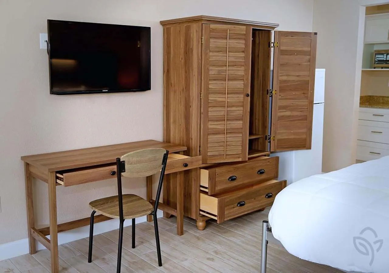 Banyan & Microsuites Kissimmee