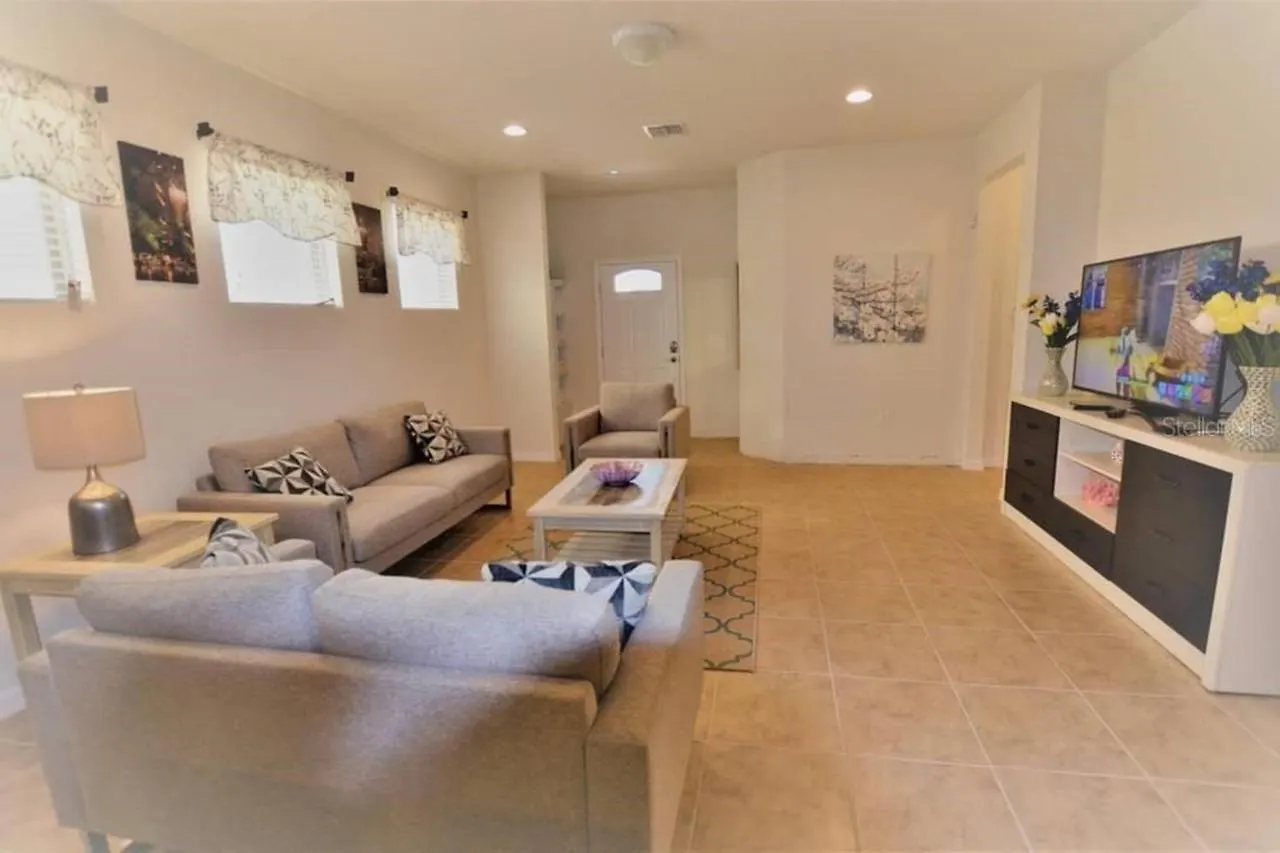Simply Comfort - Fantastic 5bd House,private Pool,disney,orlando 度假居