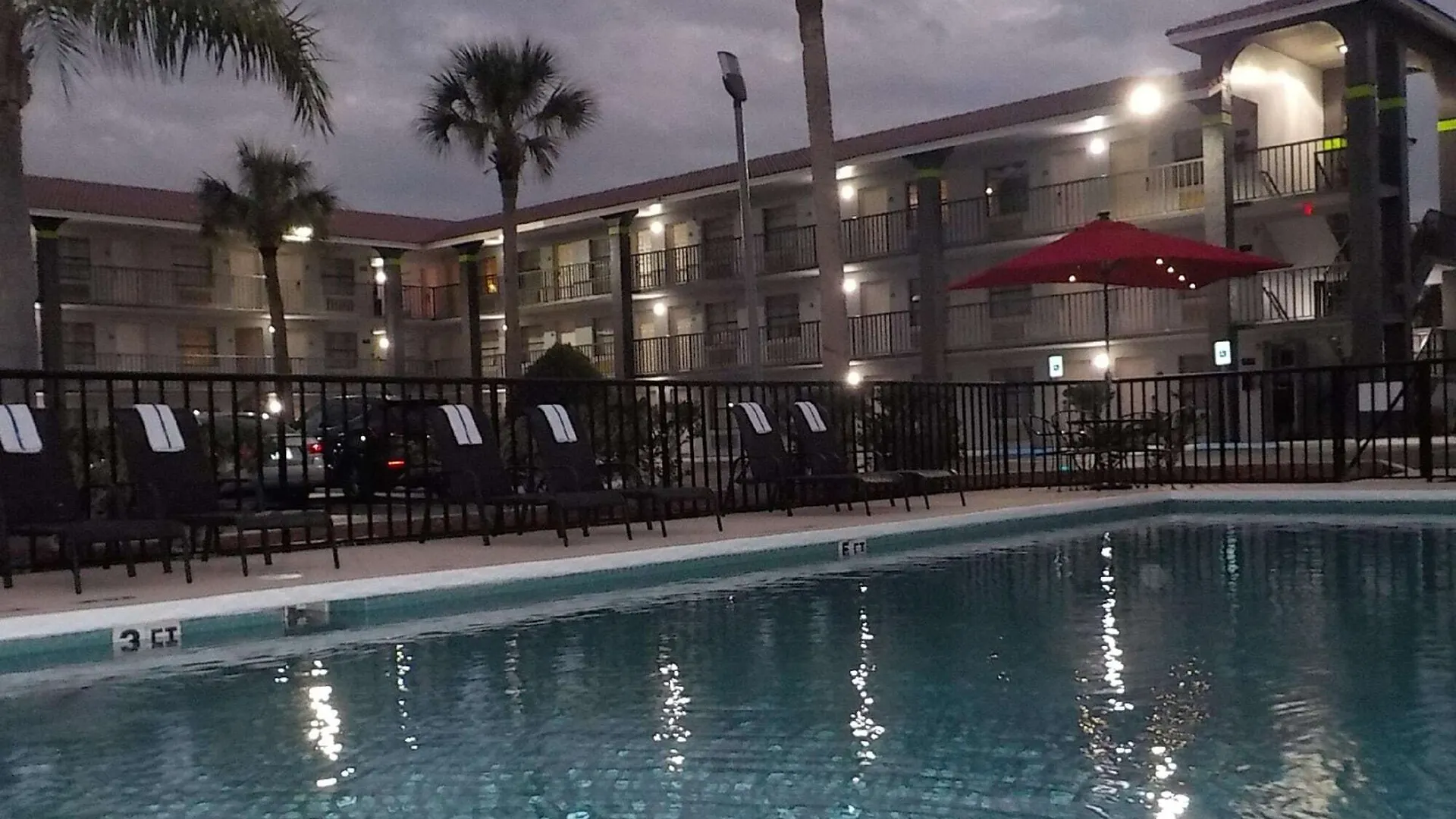 Hotel Surestay By Western Clermont Theme Park West