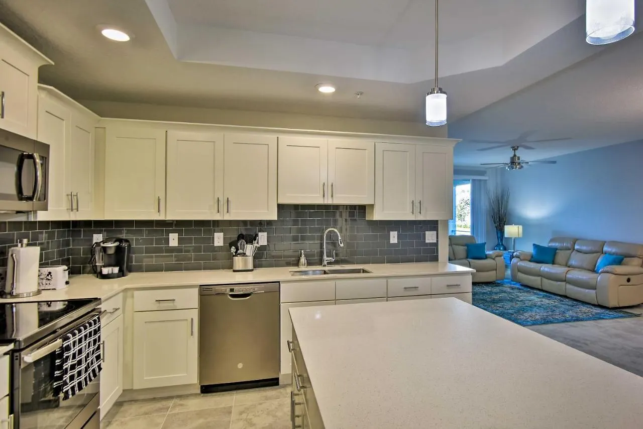Lejlighed With Resort-style Amenities!