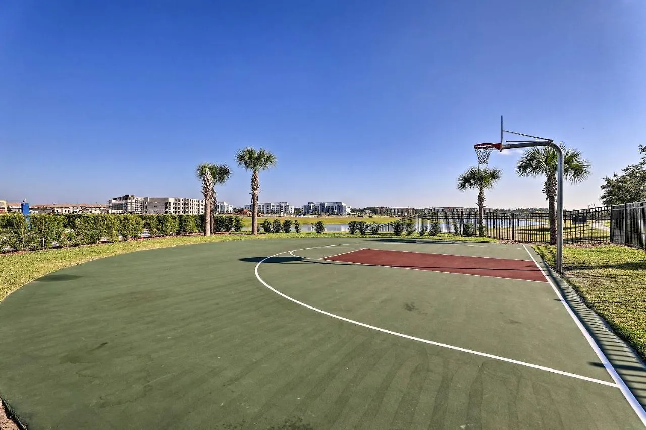 With Resort-style Amenities! Lejlighed *