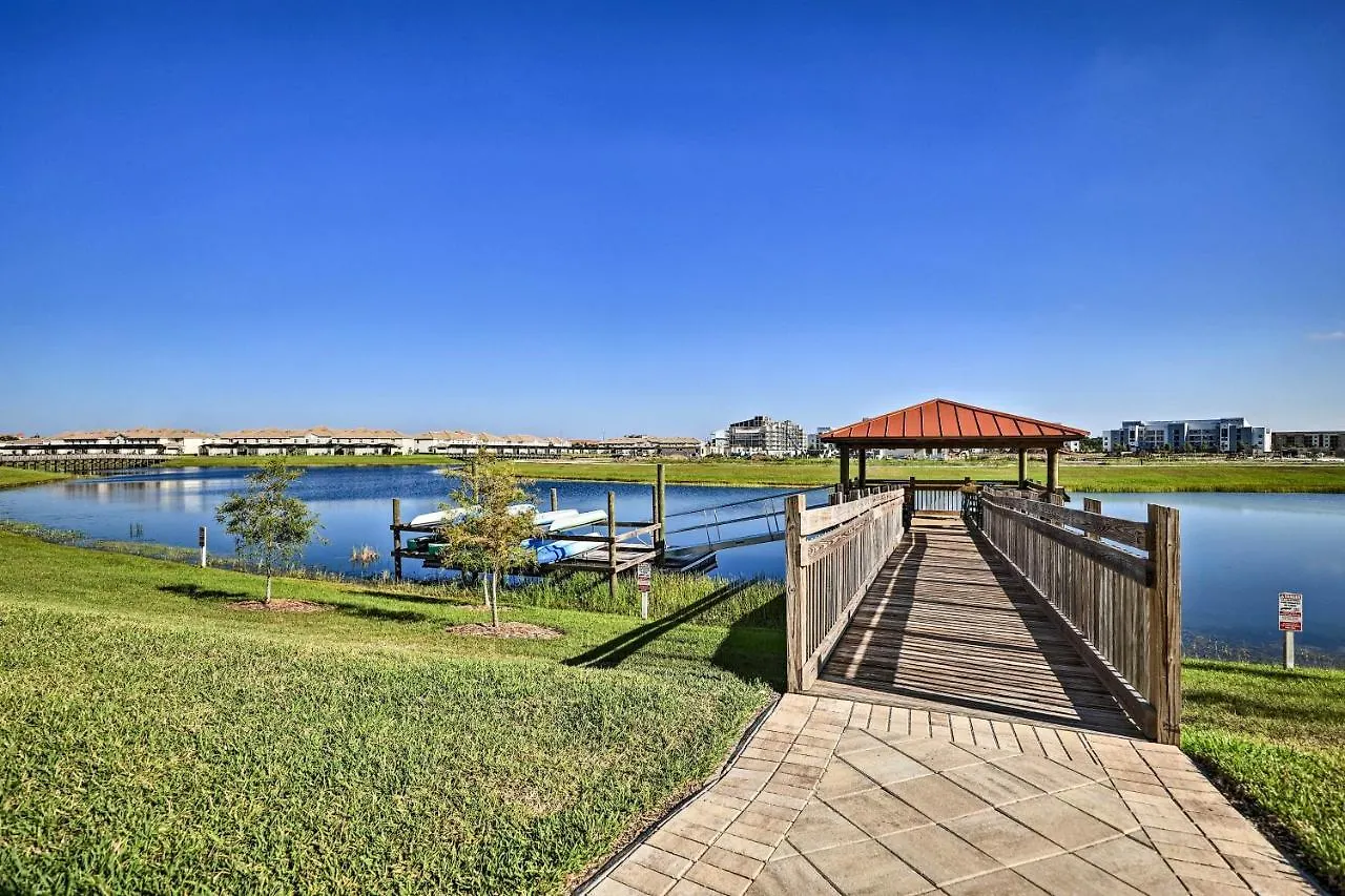 With Resort-style Amenities! Lejlighed